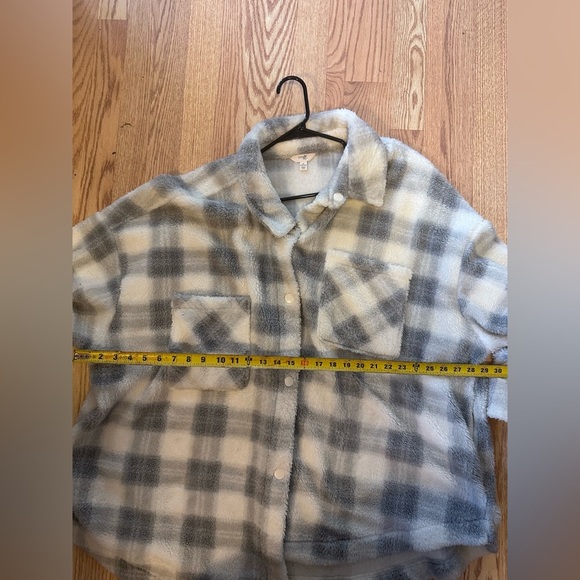 Plaid Fleece Jacket in Gray and‎ White Shacket Size 4XL - Picture 7 of 8